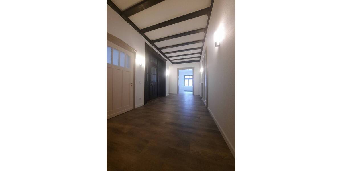 Etagenwohnung Zwickau Pölbitz - 5 Zimmer, 156 m&sup2;, 1.095&euro; | Angebot:26170929