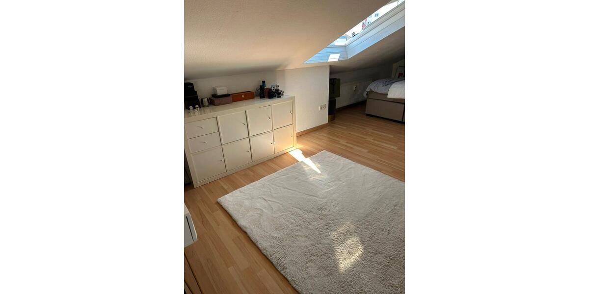 Dachgeschoßwohnung Hockenheim - 2.5 Zimmer, 59 m&sup2;, 650&euro; | Angebot:26600791