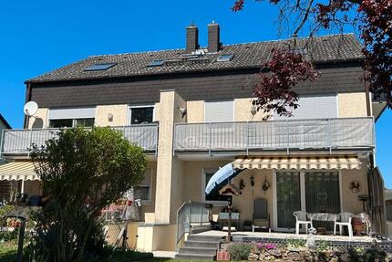 Gemütliche Dachgeschosswohnung mit Dusche und Balkon 1 zimmer
