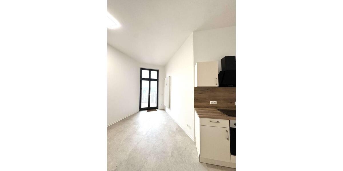 Dachgeschoßwohnung Magdeburg - 4 Zimmer, 134 m&sup2;, 1.179&euro; | Angebot:25510421