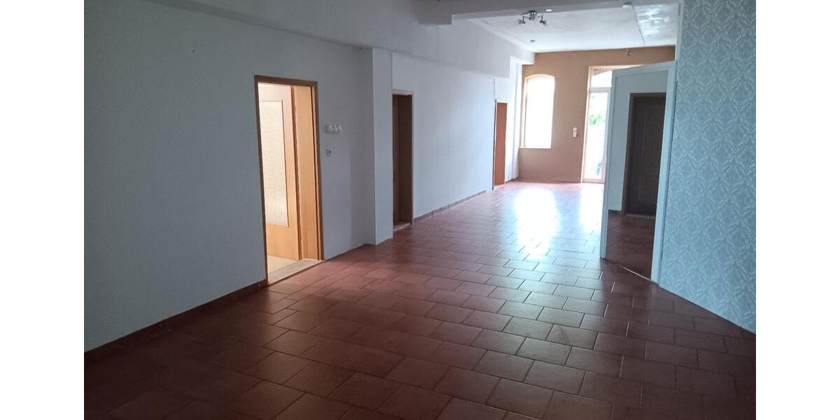 Erdgeschoßwohnung Neustadt am Rübenberge - 5 Zimmer, 160 m&sup2;, 990&euro; | Angebot:26646456