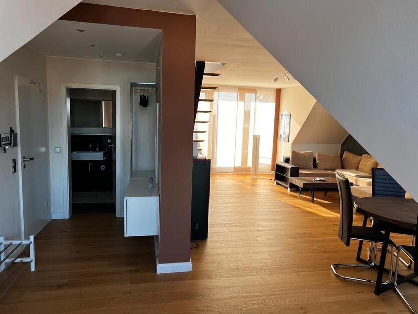 Moderne Maisonette-Wohnung in der Fußgängerzone