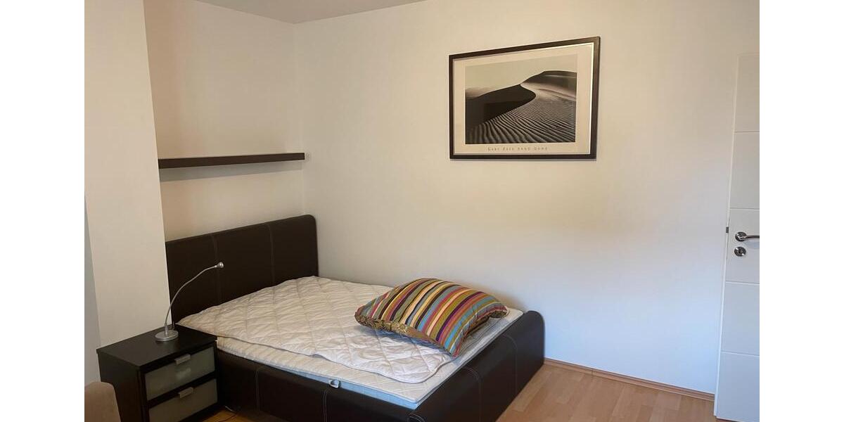 Wohnen auf Zeit Mülheim an der Ruhr Rechtsruhr-Nord - 1 Zimmer, 160 m&sup2;, 595&euro; | Angebot:25408603