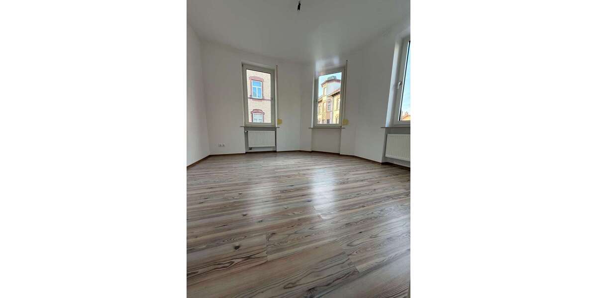 Etagenwohnung Offenbach am Main Bürgel - 4 Zimmer, 100 m&sup2;, 1.200&euro; | Angebot:25240053