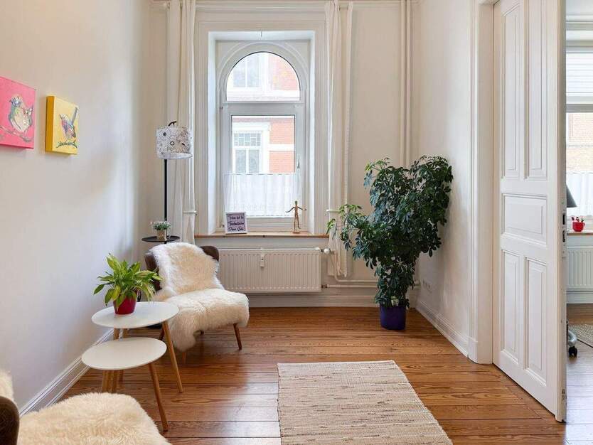 Schöne 3-Zimmer Altbauwohnung in Itzehoe - auch als Praxis oder Büro nutzbar 3 zimmer