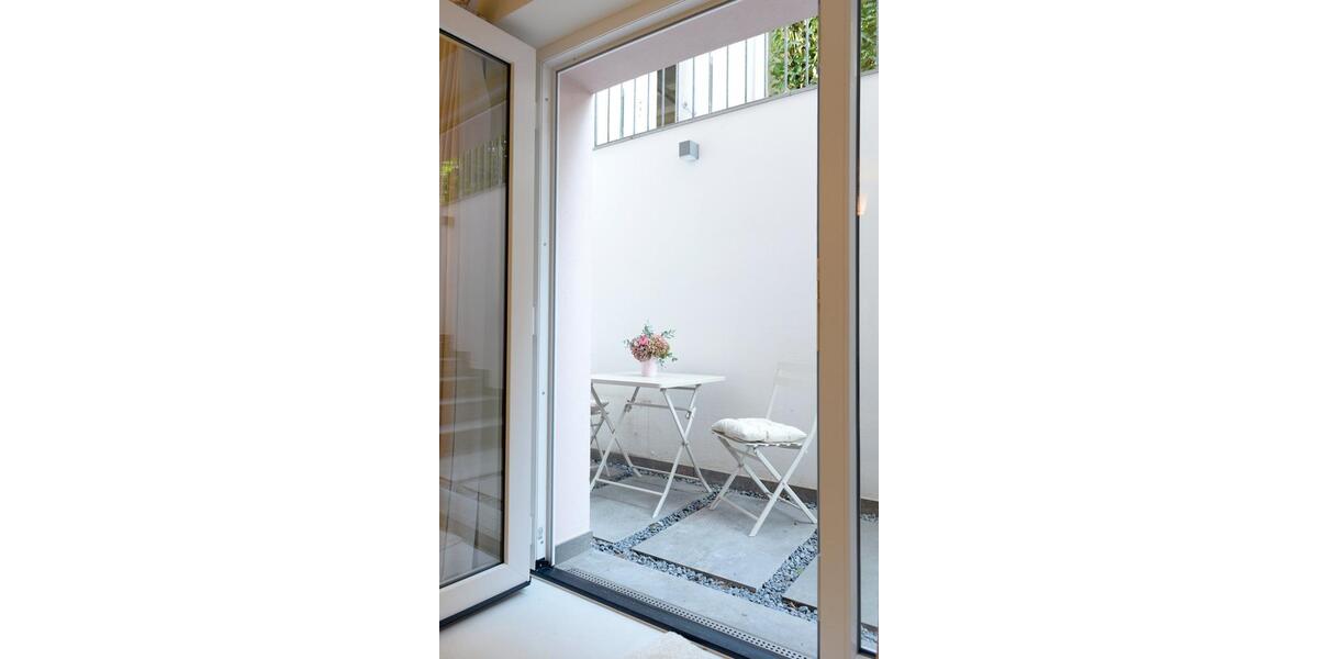 Wohnen auf Zeit Köln Lindenthal - 2 Zimmer, 60 m&sup2;, 1.550&euro; | Angebot:23696570