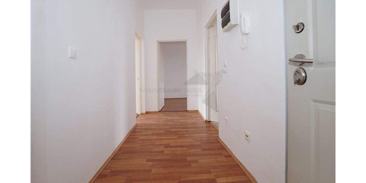 Etagenwohnung Werdau - 2 Zimmer, 54 m&sup2;, 299&euro; | Angebot:25897706