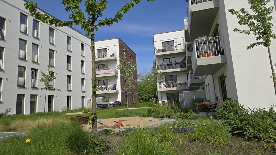 Dachgeschoßwohnung Hamburg Stellingen - 2 Zimmer, 65 m&sup2;, 1.525&euro; | Angebot:26026594