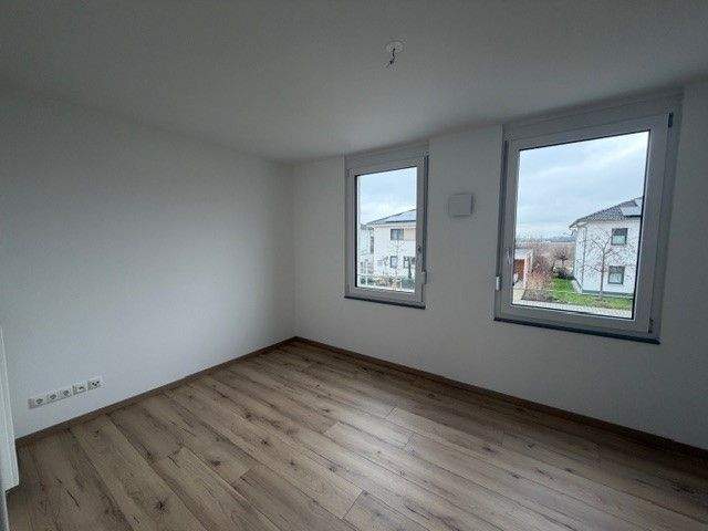 Doppelhaushälfte Biblis - 5 Zimmer, 137 m&sup2;, 1.781&euro; | Angebot:23961849