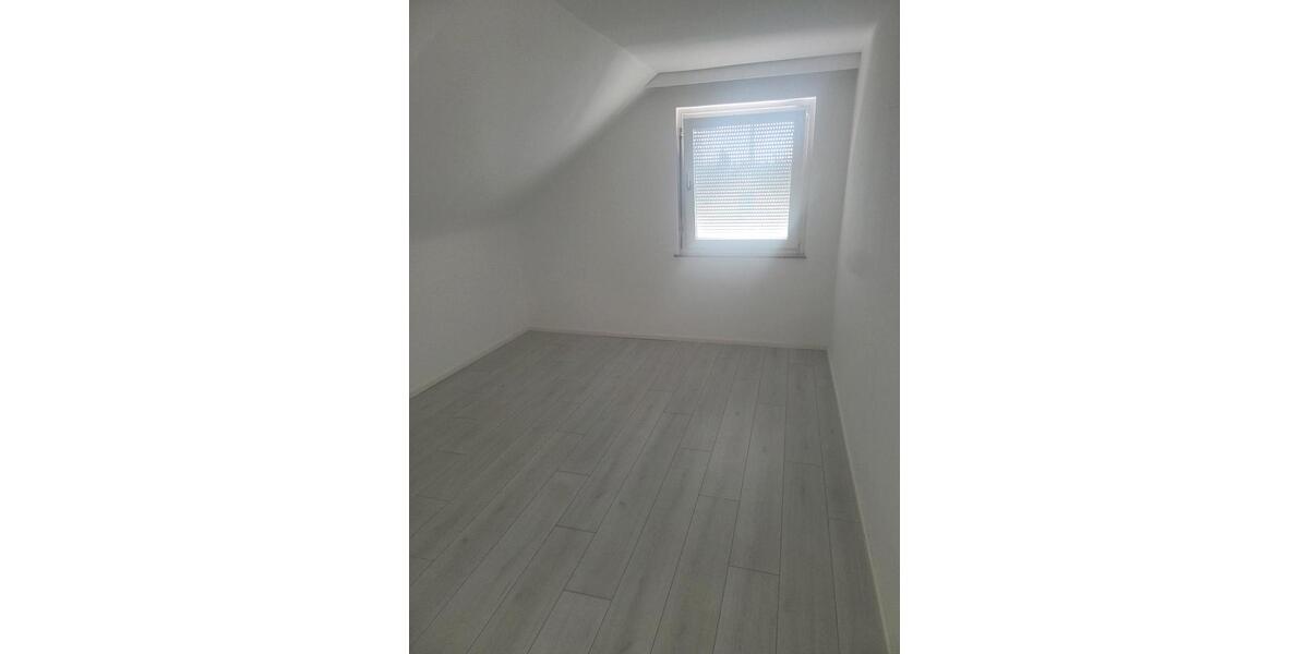 Dachgeschoßwohnung Oberteuringen - 2 Zimmer, 55 m&sup2;, 960&euro; | Angebot:26247522
