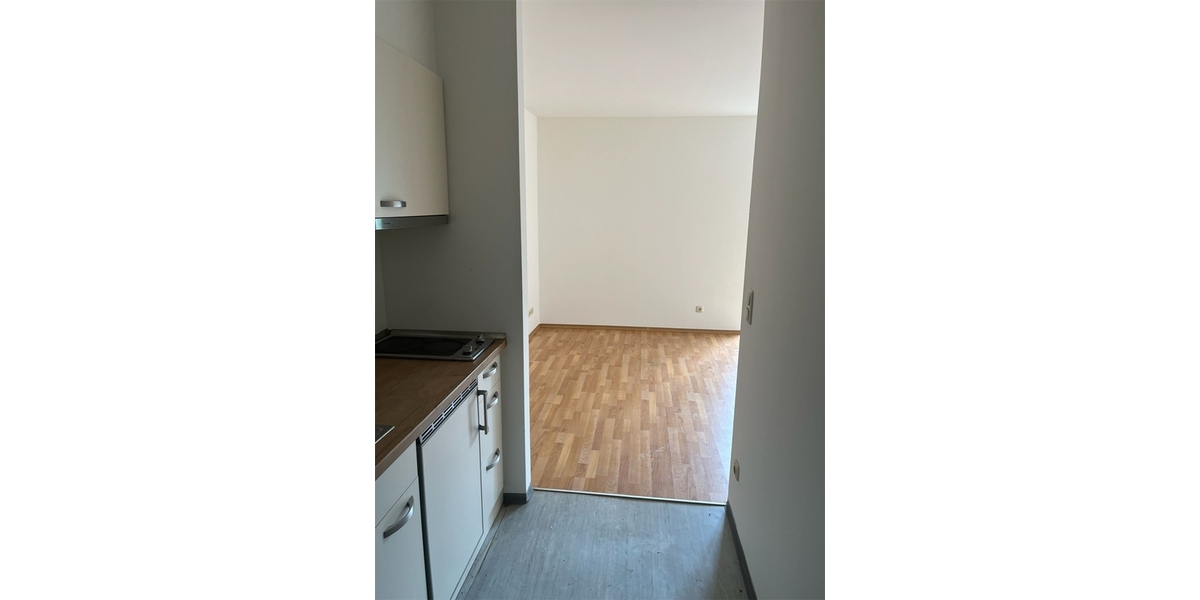 Single-Wohnung in Radebeul Ost mit EBK und Balkon - Etagenwohnung Radebeul Radebeul | Angebot:26882251