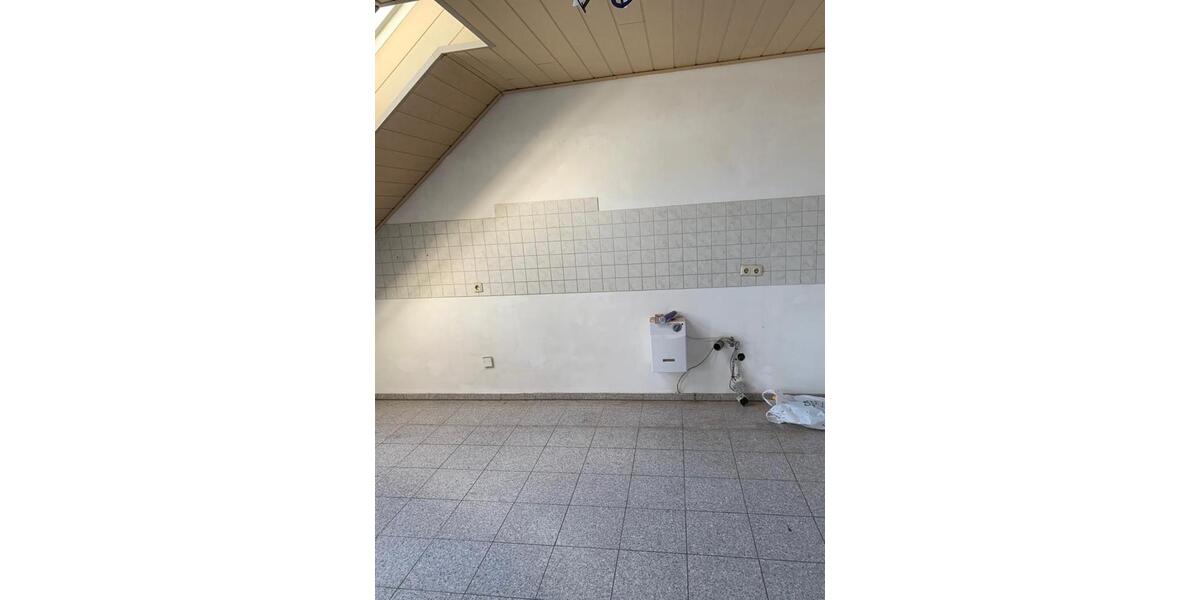 Etagenwohnung Döhlau - 4 Zimmer, 100 m&sup2;, 788&euro; | Angebot:26269088