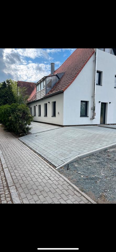 Kernsanierte 2 Zimmer Wohnung inkl Stellplatz und EBK zimmer