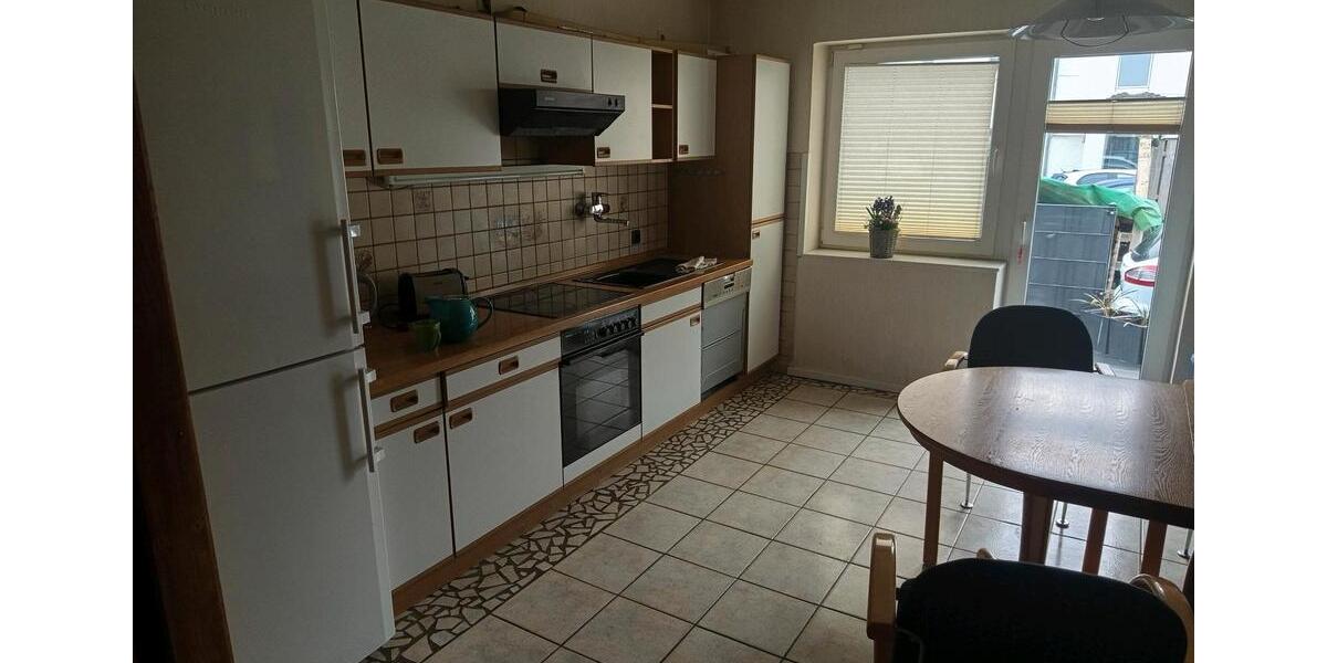 Wohnen auf Zeit Borchen - 3 Zimmer, 80 m&sup2;, 273&euro; | Angebot:25591136