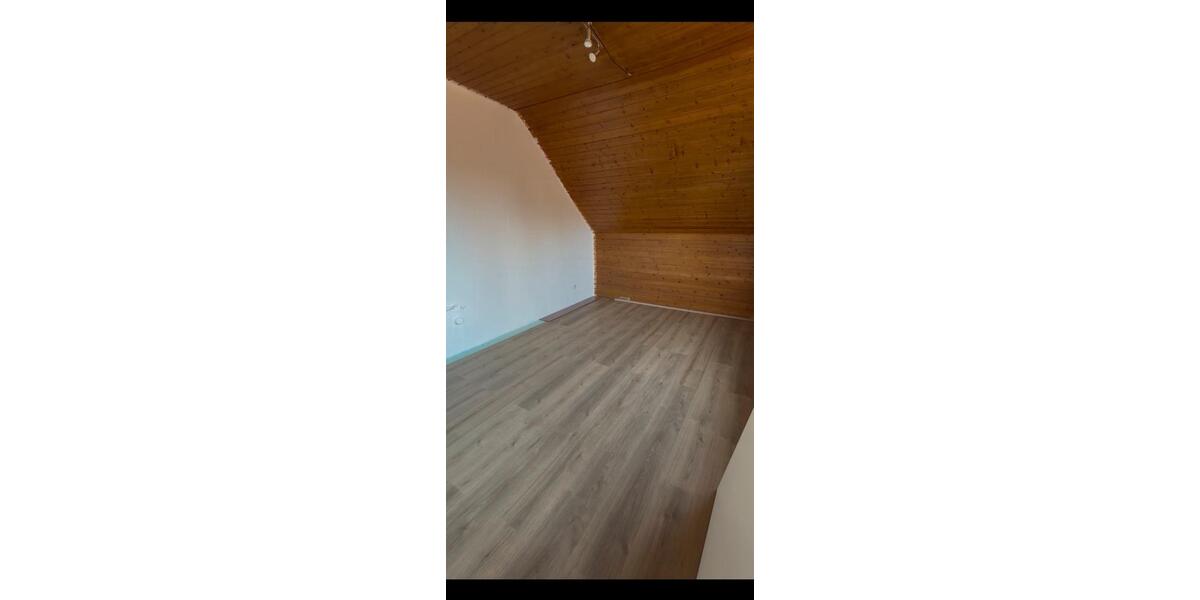 Wohnen auf Zeit Hannover Linden-Limmer - 5 Zimmer, 110 m&sup2;, 479&euro; | Angebot:26394029