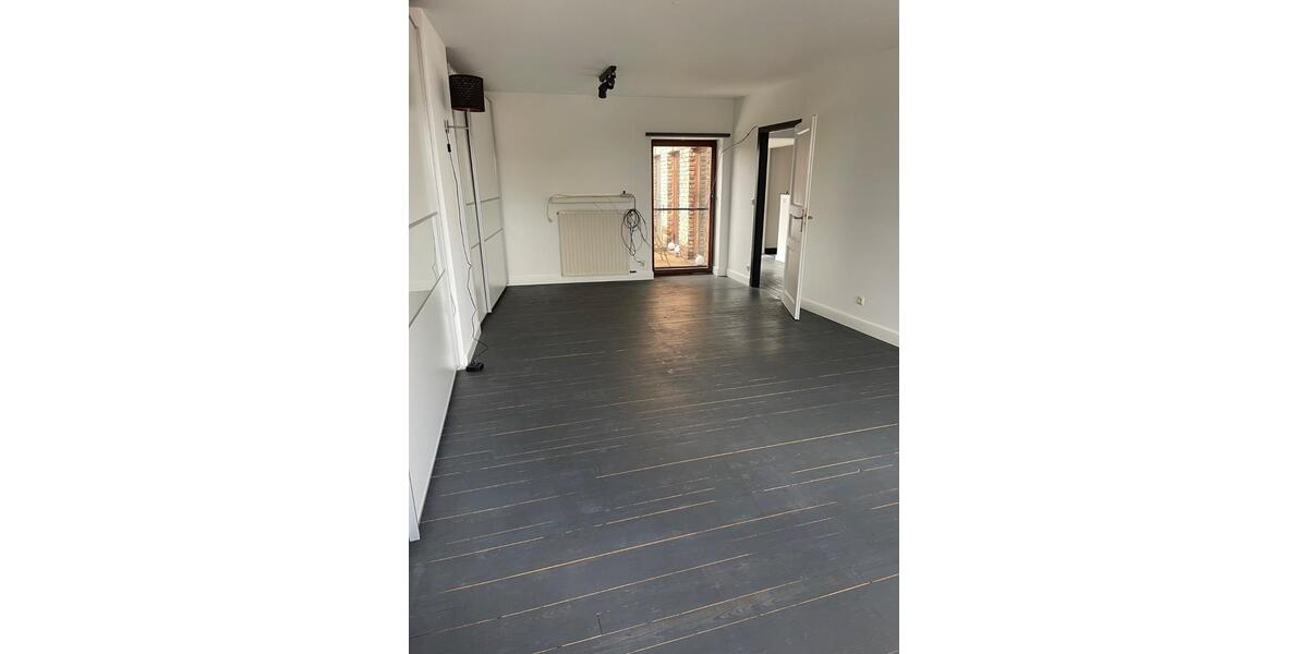 Etagenwohnung Heinsberg - 5 Zimmer, 162 m&sup2;, 1.200&euro; | Angebot:23869914