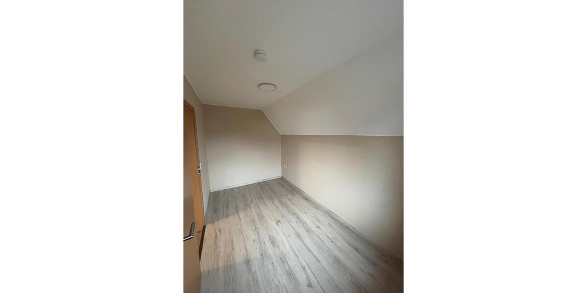 Maisonettenwohnung Hövelhof - 4 Zimmer, 95 m&sup2;, 1.000&euro; | Angebot:25173121