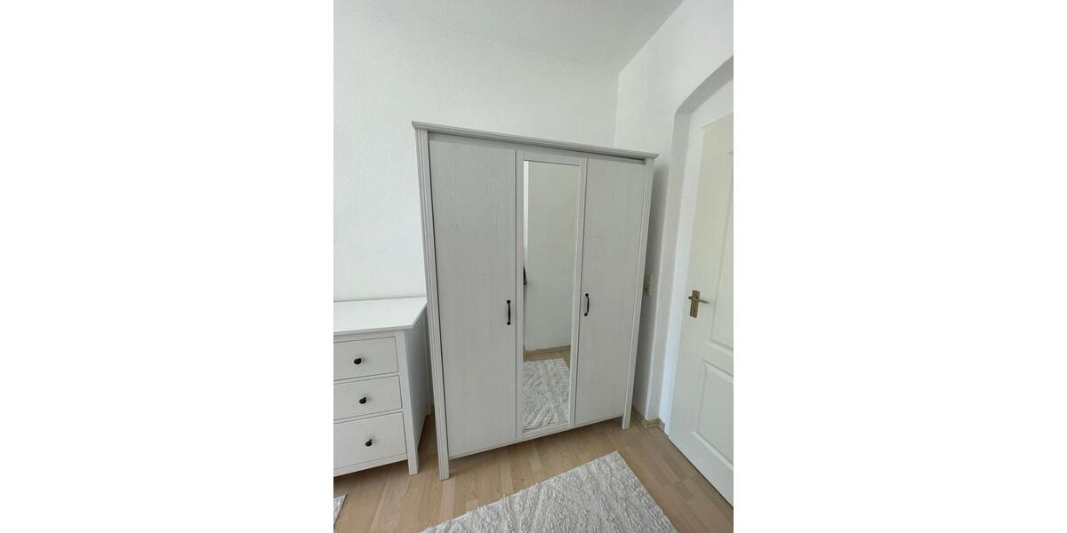 Wohnen auf Zeit Mittweida - 1 Zimmer, 12 m&sup2;, 150&euro; | Angebot:26626406