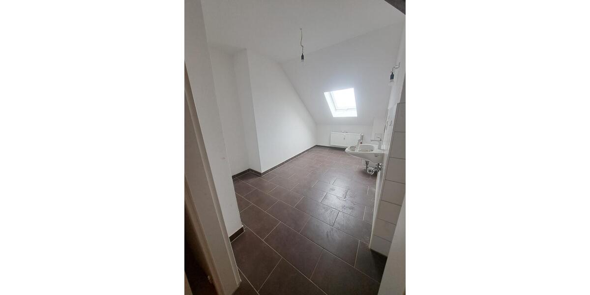 Dachgeschoßwohnung Rathenow - 2 Zimmer, 60 m&sup2;, 480&euro; | Angebot:26067675