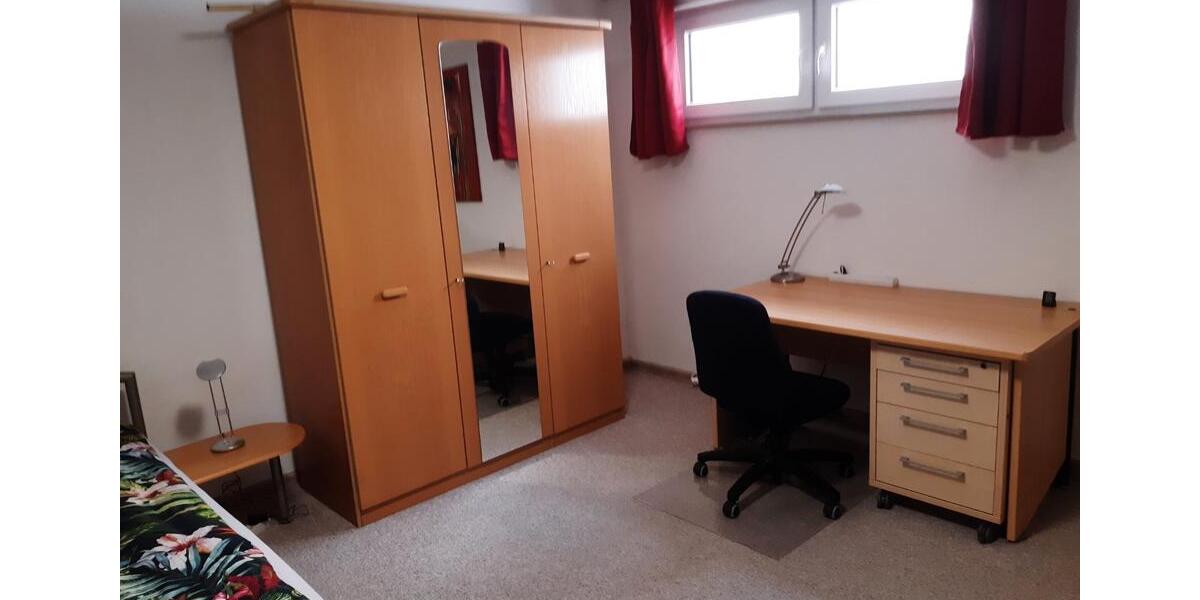 Wohnen auf Zeit Edenkoben - 4 Zimmer, 16 m&sup2;, 390&euro; | Angebot:26691354