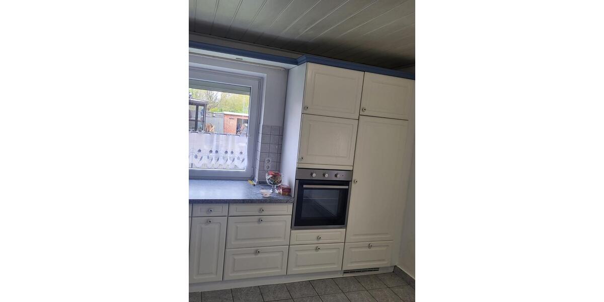 Einfamilienhaus mit Einliegerwohnung zum 01.02.26 zu vermieten 8 zimmer