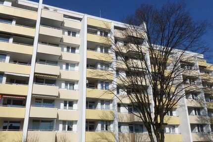Wohnung Neusäß - 1 Zimmer, 32 m&sup2;, 504&euro; | Angebot:27166596