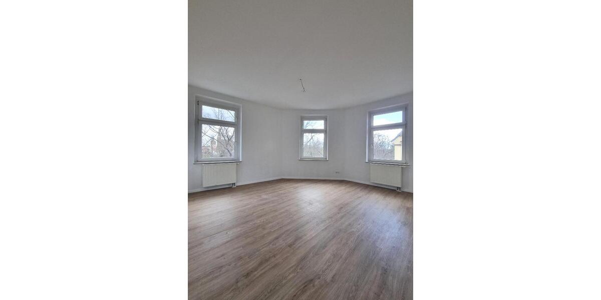 Etagenwohnung Köthen (Anhalt) - 2 Zimmer, 70 m&sup2;, 300&euro; | Angebot:25977963