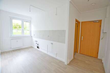 Wohnung Sangerhausen - 3 Zimmer, 61 m&sup2;, 376&euro; | Angebot:26384071
