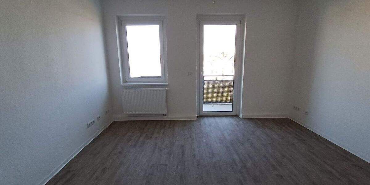 Etagenwohnung Merseburg - 4 Zimmer, 84 m&sup2;, 547&euro; | Angebot:25694817