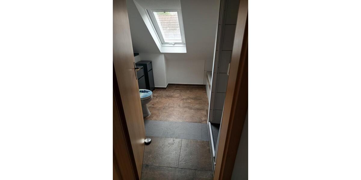 Dachgeschoßwohnung Uehlfeld - 3.5 Zimmer, 75 m&sup2;, 550&euro; | Angebot:26539982