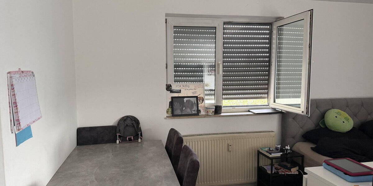 Etagenwohnung Karben Kloppenheim - 3 Zimmer, 87 m&sup2;, 1.300&euro; | Angebot:26657367