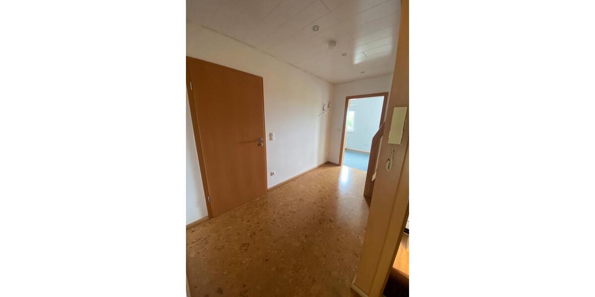 Dachgeschoßwohnung Stadthagen - 5 Zimmer, 126 m&sup2;, 1.200&euro; | Angebot:24868051