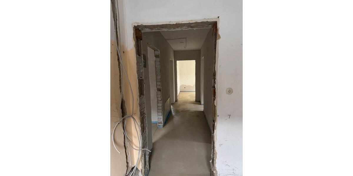 Dachgeschoßwohnung Overath - 3 Zimmer, 65 m&sup2;, 1.100&euro; | Angebot:23757466