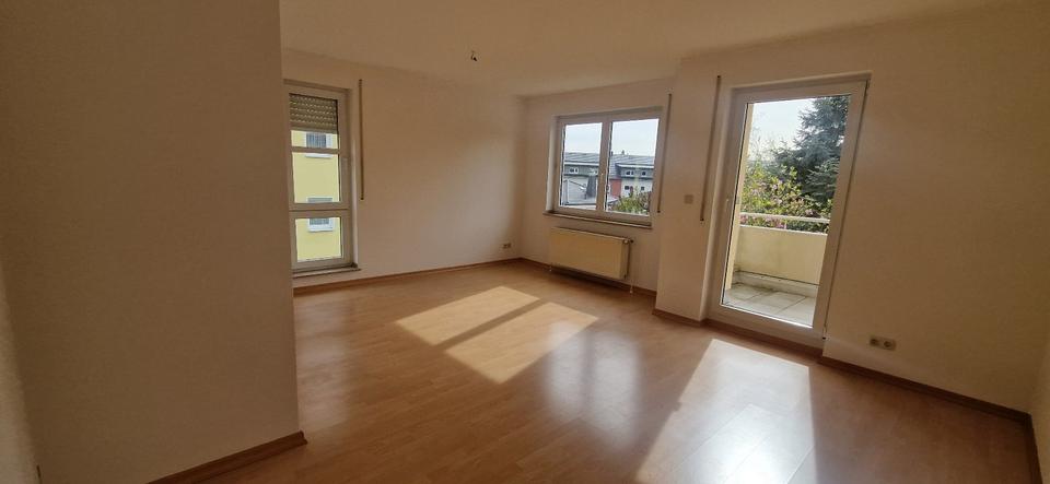 Etagenwohnung Freital - 2 Zimmer, 59 m&sup2;, 585&euro; | Angebot:26351166