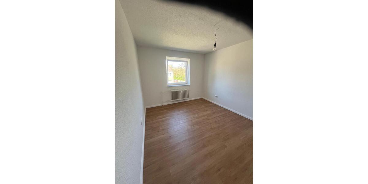 Etagenwohnung Südheide Unterlüß - 3 Zimmer, 72 m&sup2;, 480&euro; | Angebot:26492926