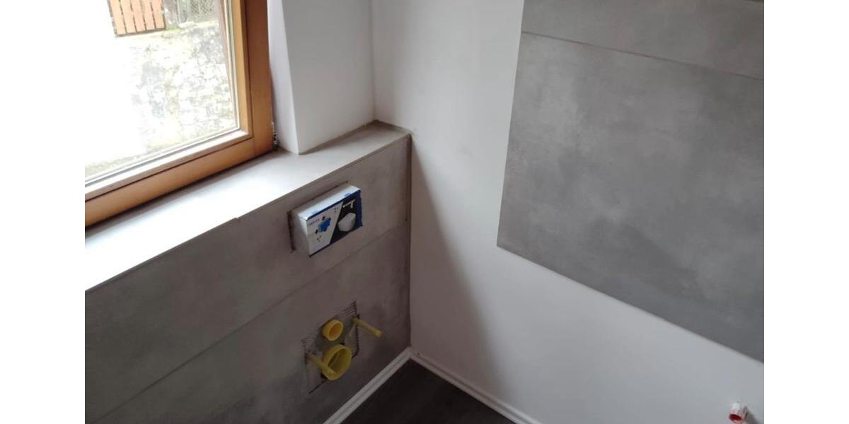 Dachgeschoßwohnung Sulz am Neckar - 3 Zimmer, 70 m&sup2;, 600&euro; | Angebot:25935944