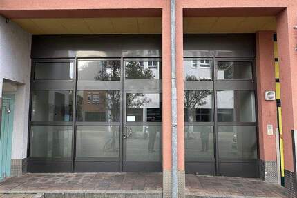 Ladenlokal in zentraler Lage von Singen - direkt in der Fußgängerzone 2 zimmer