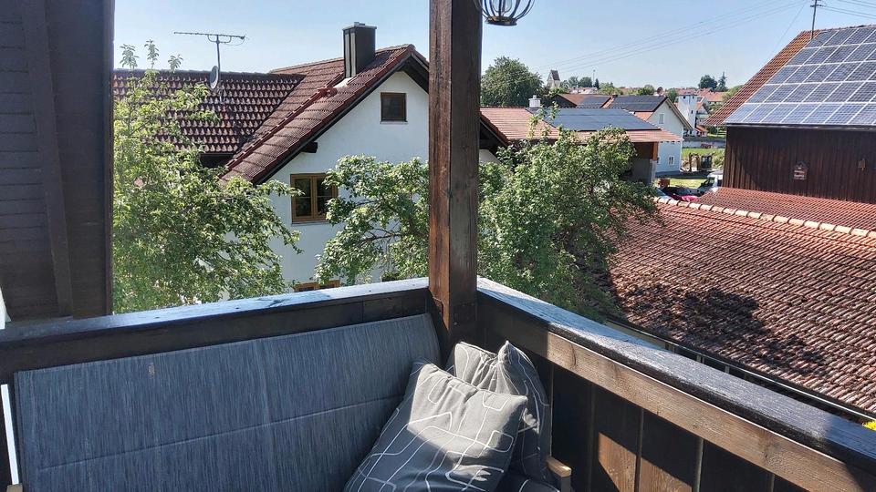 Dachgeschoßwohnung Penzing - 3 Zimmer, 70 m&sup2;, 690&euro; | Angebot:26704309