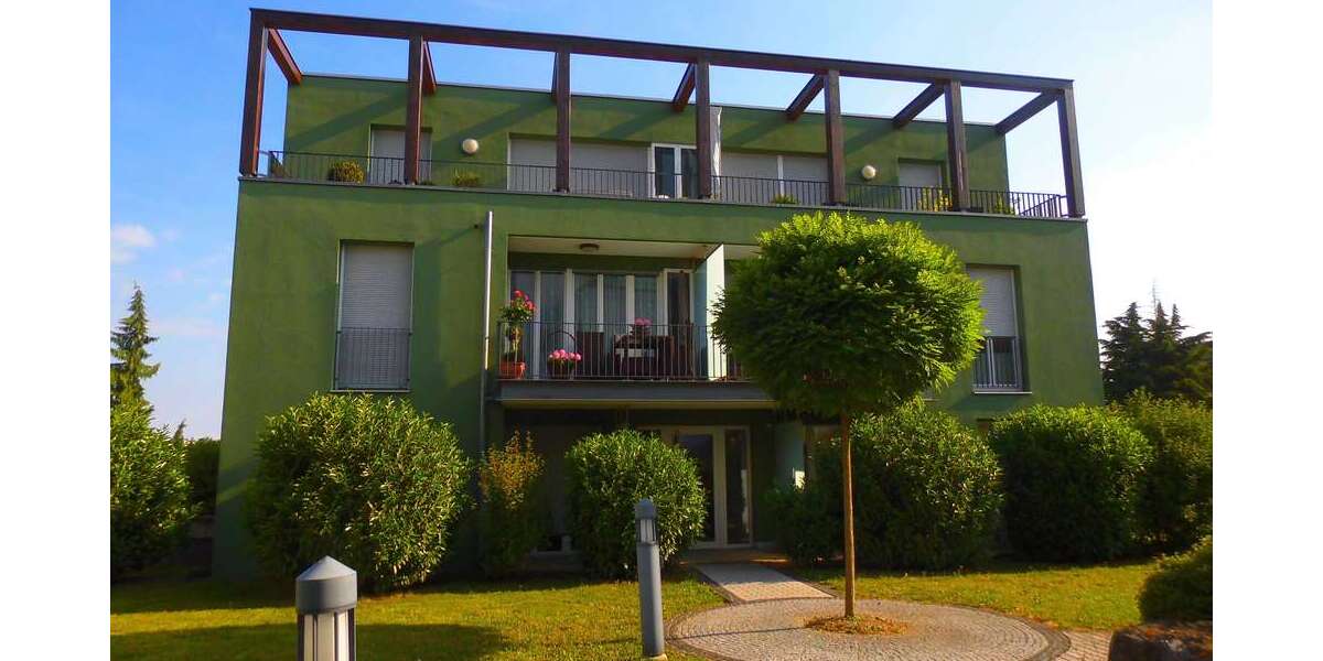 Etagenwohnung Pforzheim Südweststadt - 2 Zimmer, 93 m&sup2;, 941&euro; | Angebot:25447604