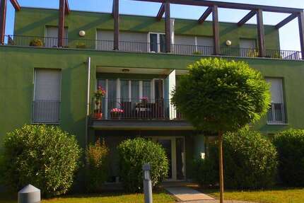 Wohnung Pforzheim Südweststadt - 2 Zimmer, 93 m&sup2;, 941&euro; | Angebot:25447604