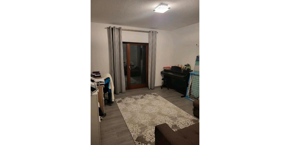 Erdgeschoßwohnung Freigericht - 3 Zimmer, 100 m&sup2;, 1.200&euro; | Angebot:26552765