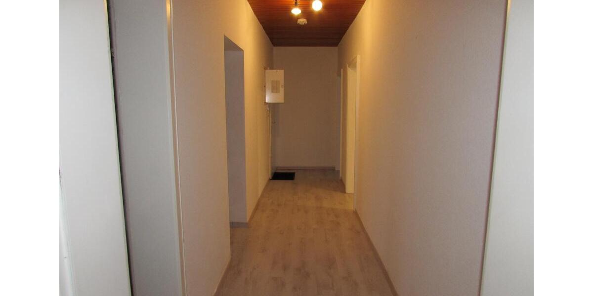 Etagenwohnung Kronach - 3 Zimmer, 85 m&sup2;, 620&euro; | Angebot:25046121