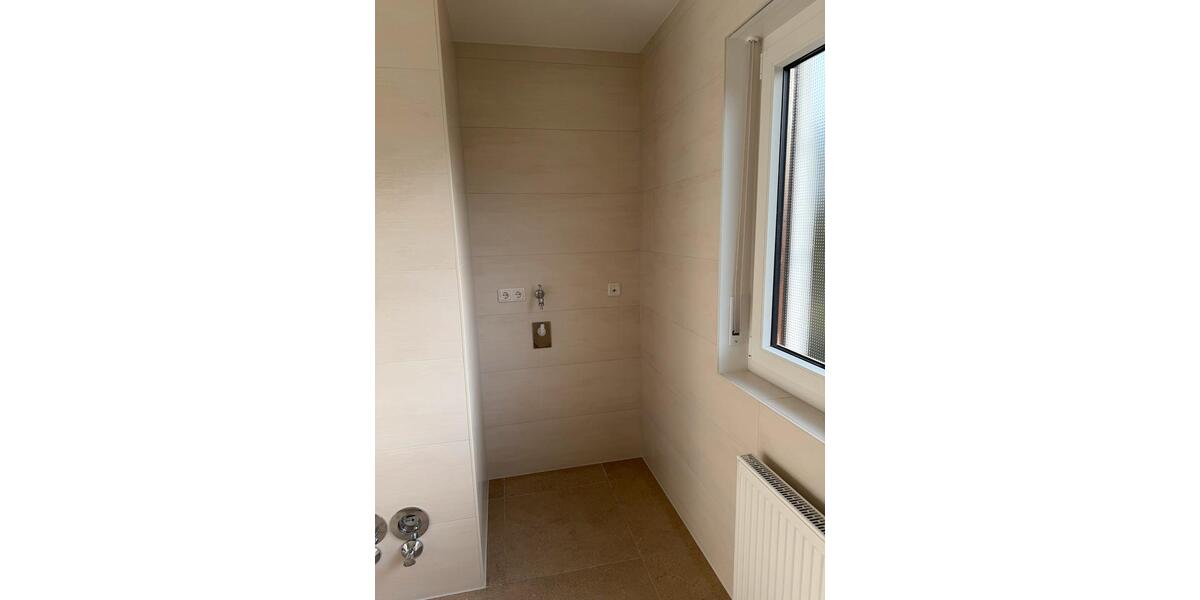 Dachgeschoßwohnung Ebersburg - 4 Zimmer, 90 m&sup2;, 810&euro; | Angebot:26407536