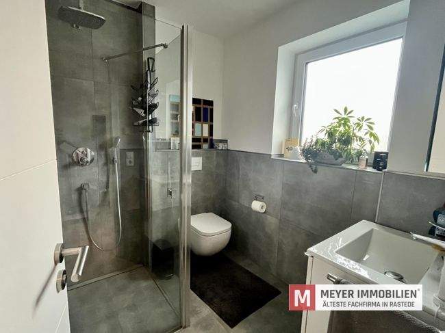 Einfamilienhaus Wiefelstede Nuttel - 4 Zimmer, 152 m&sup2;, 1.400&euro; | Angebot:25688726