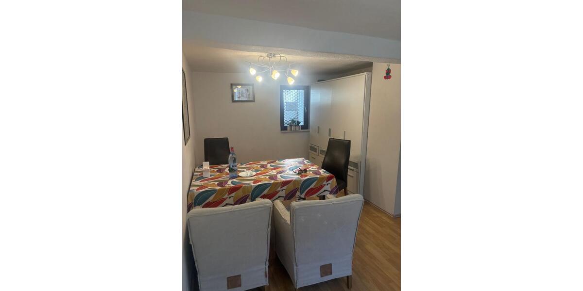Etagenwohnung Gelnhausen - 3 Zimmer, 93 m&sup2;, 800&euro; | Angebot:26689680