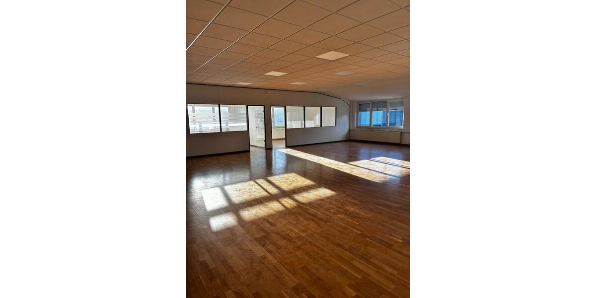 Gewerbeobjekt Lage - 4.725&euro; | Angebot:25867648