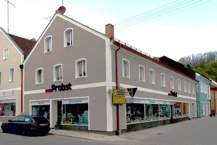 Nach Kundenwunsch neu saniert: teilbare Büro-Praxisflächen im Stadtzentrum zimmer