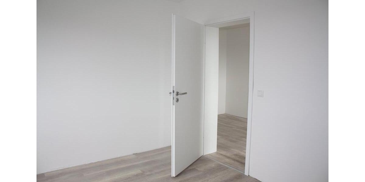 Erdgeschoßwohnung Bergneustadt - 3 Zimmer, 81 m&sup2;, 650&euro; | Angebot:26566407
