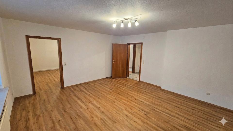 Erdgeschoßwohnung Kronach - 1 Zimmer, 80 m&sup2;, 660&euro; | Angebot:25990571