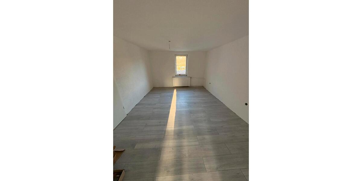 Sanierte Wohnung zum Mieten ! 5 zimmer